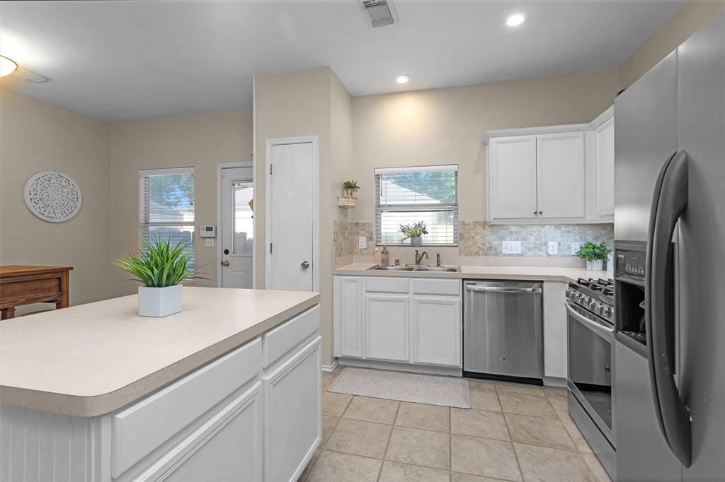 29717 Parliament Hills Drive, Spring, Texas image 20