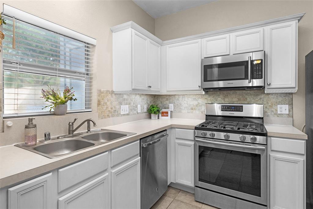 29717 Parliament Hills Drive, Spring, Texas image 21