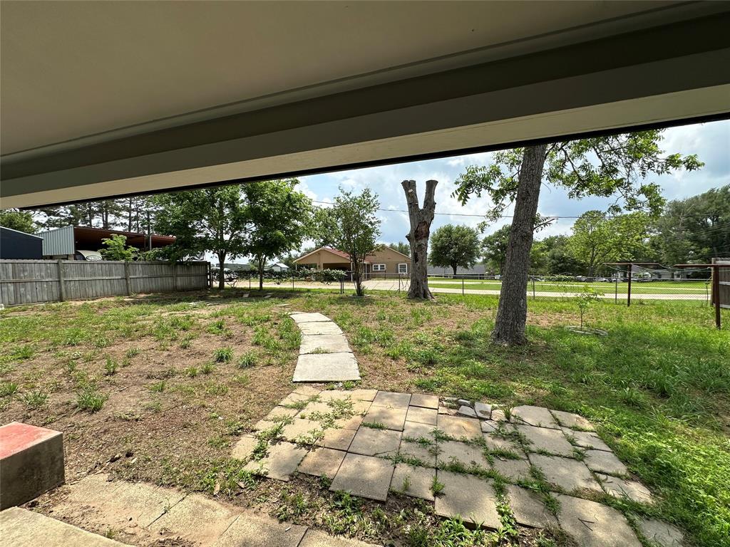 719 E Kuehn Street, Bellville, Texas image 14