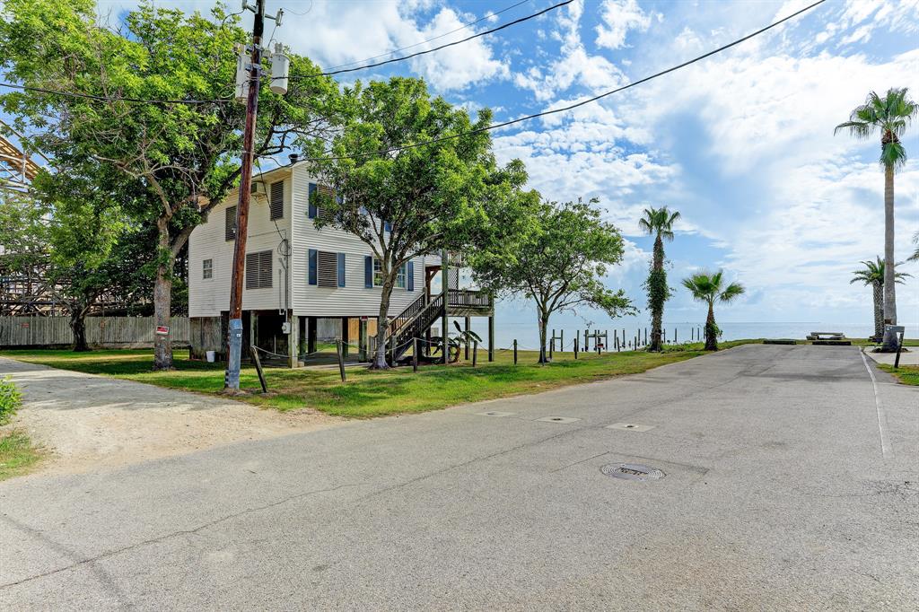 308 Bay Avenue