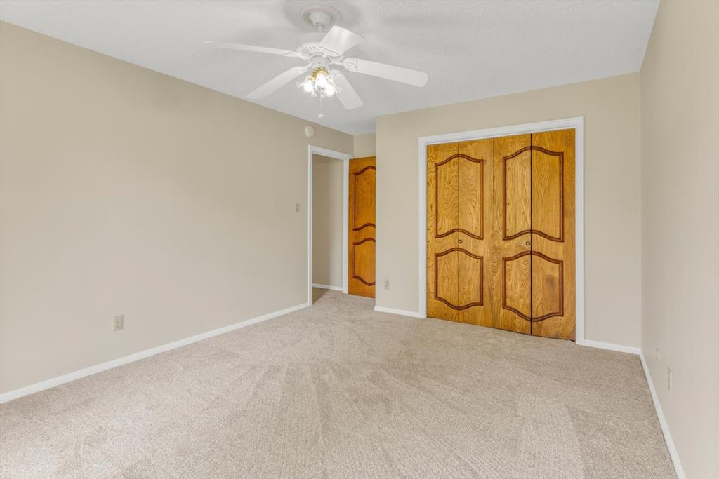 104 Iris Street, Lake Jackson, Texas image 28