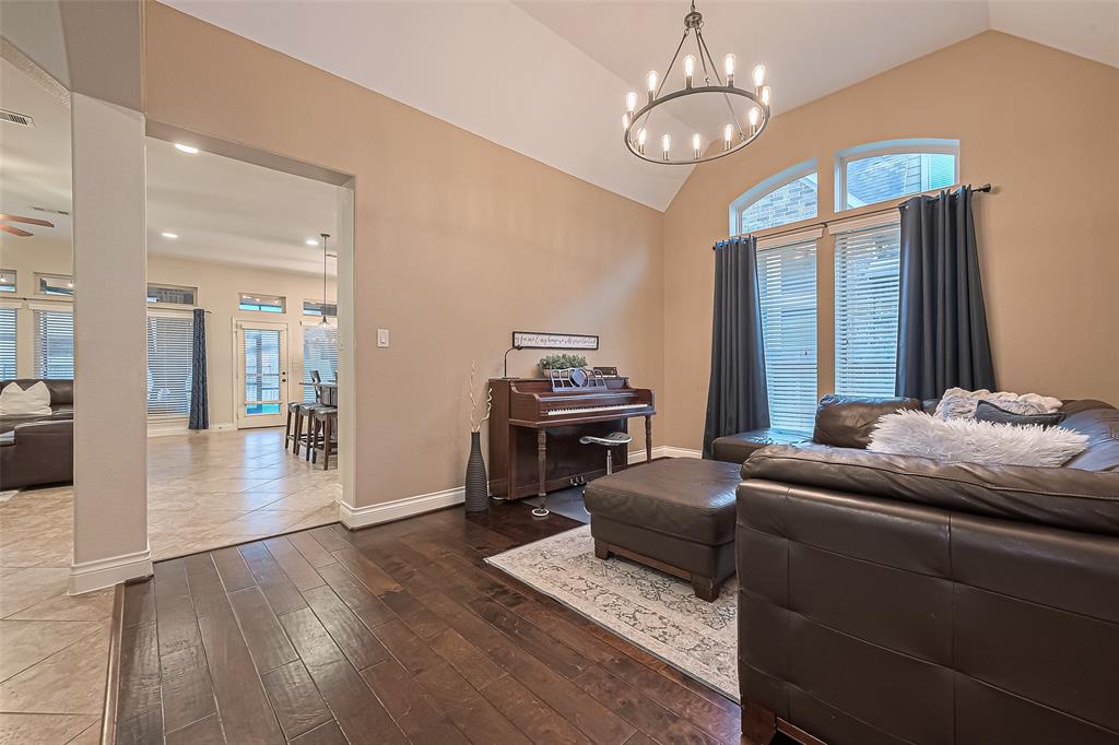 11918 Forest Moon Drive, Cypress, Texas image 11