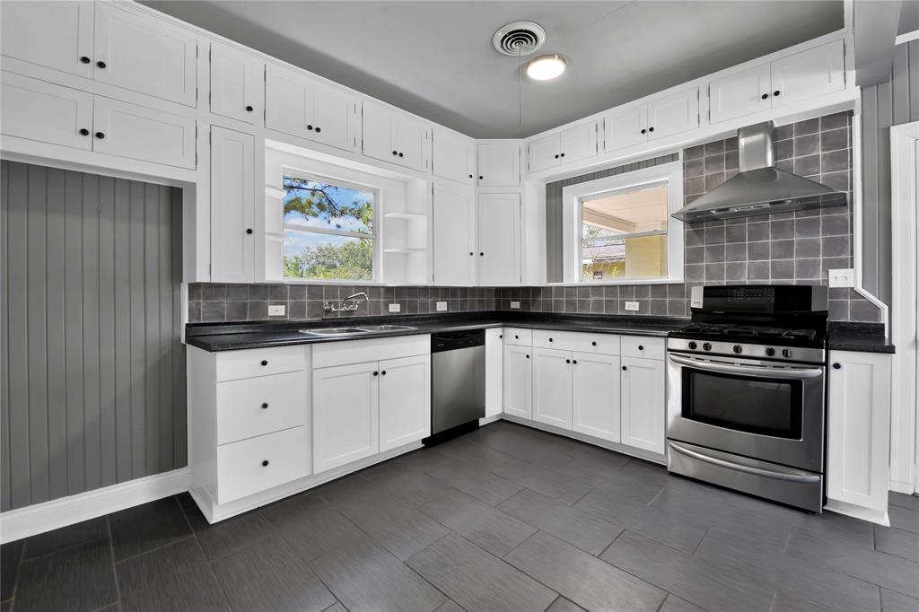138 Wallisville Road, Liberty, Texas image 13