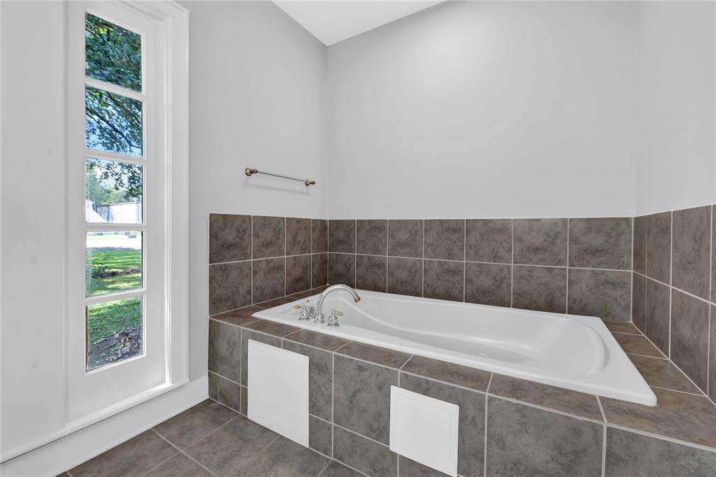 138 Wallisville Road, Liberty, Texas image 16