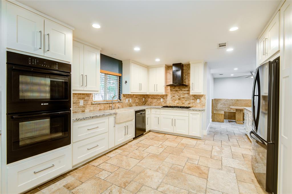 4438 Wigton Drive, Houston, Texas image 10
