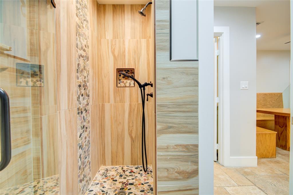 4438 Wigton Drive, Houston, Texas image 23