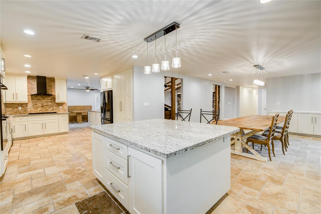 4438 Wigton Drive, Houston, Texas image 9