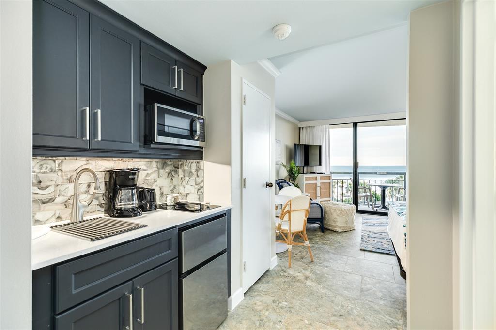 5220 Seawall Boulevard #632B, Galveston, Texas image 7