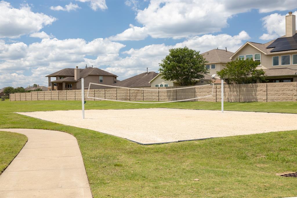 9726 Shimmering Lakes Drive, Rosharon, Texas image 12