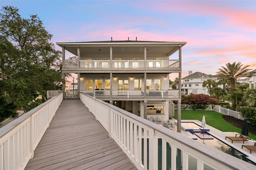 3307 Eckert Drive, Galveston, Texas image 9