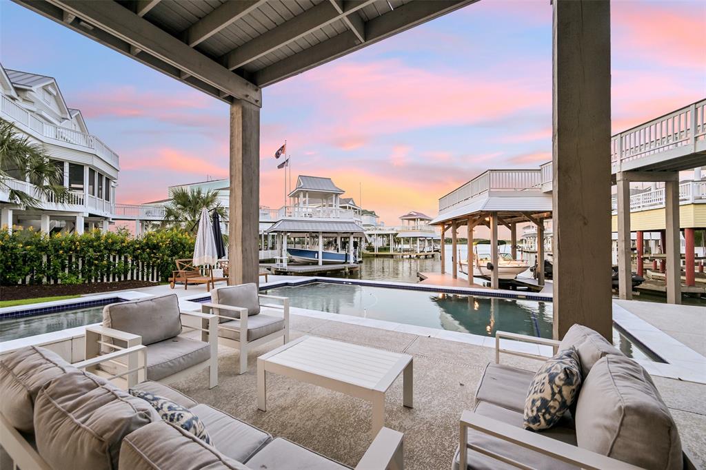 3307 Eckert Drive, Galveston, Texas image 38