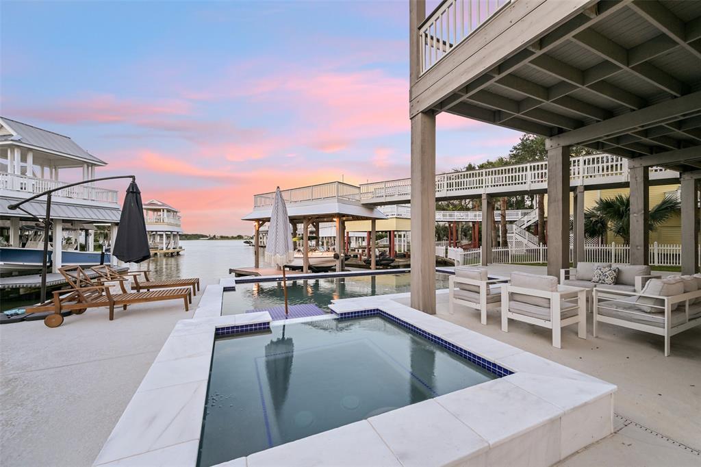 3307 Eckert Drive, Galveston, Texas image 37