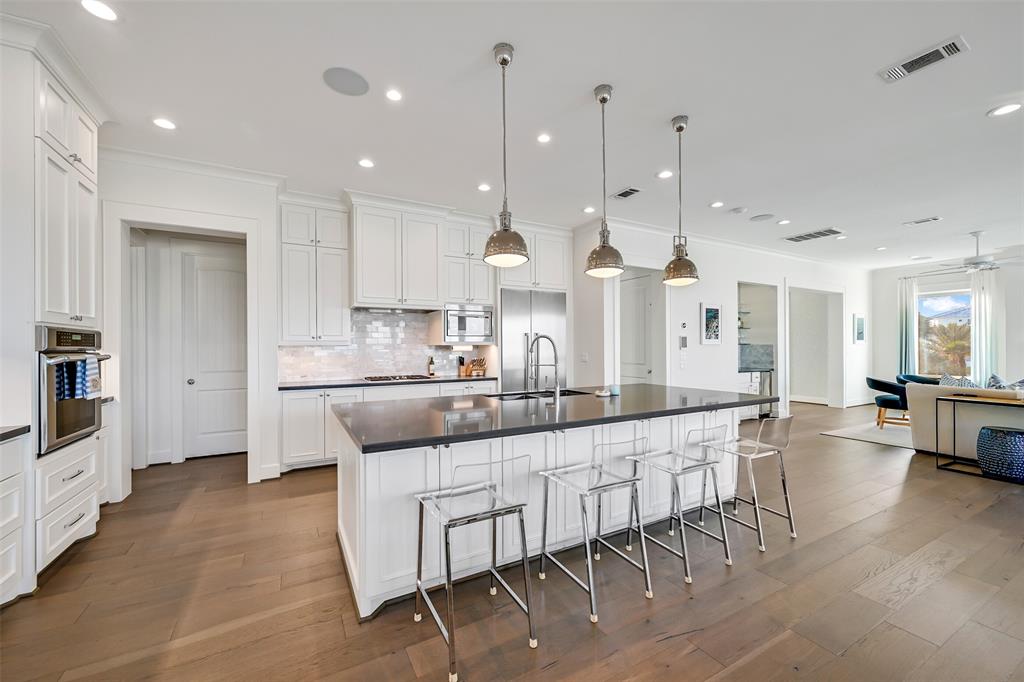 3307 Eckert Drive, Galveston, Texas image 11