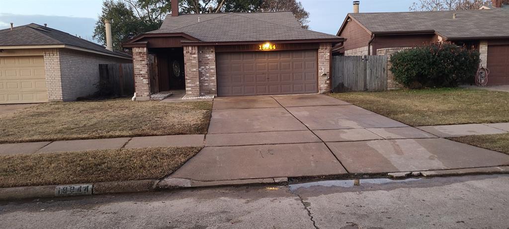 19944 Mountain Dale Drive, Cypress, Texas image 2