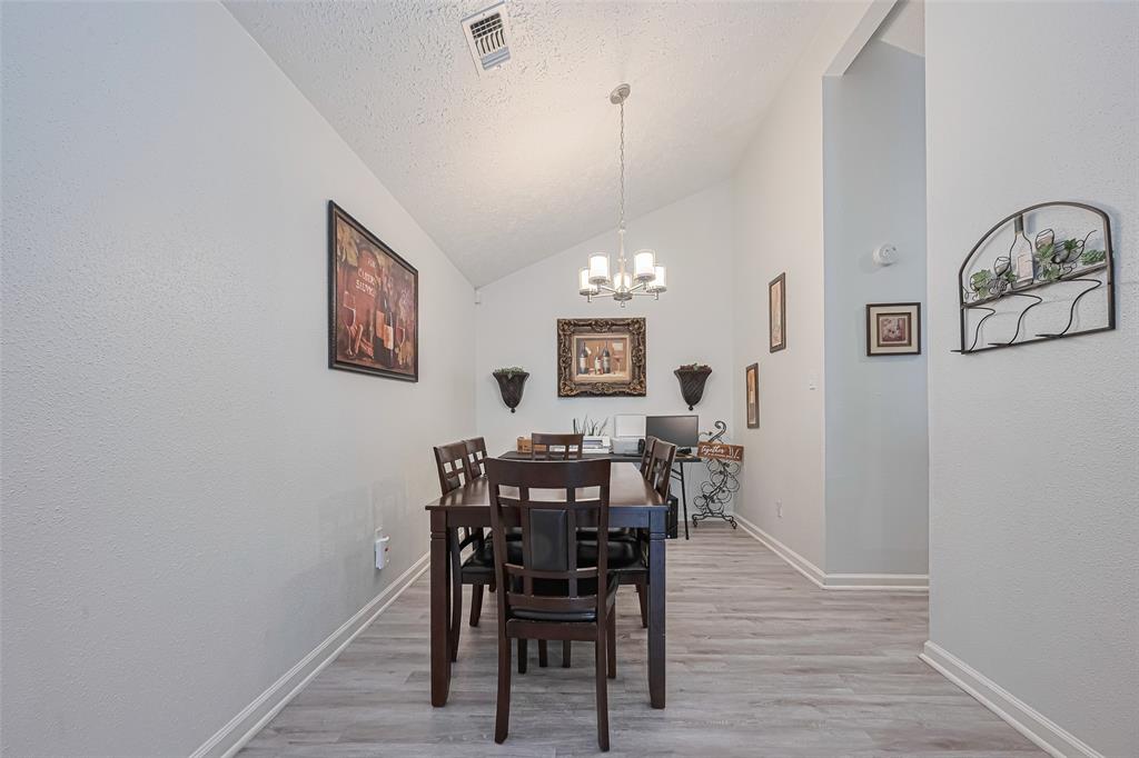 19944 Mountain Dale Drive, Cypress, Texas image 7