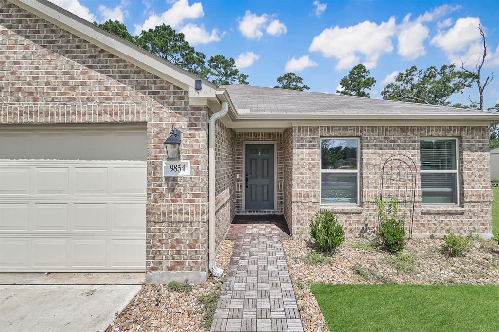 9854 Hunter Springs Drive