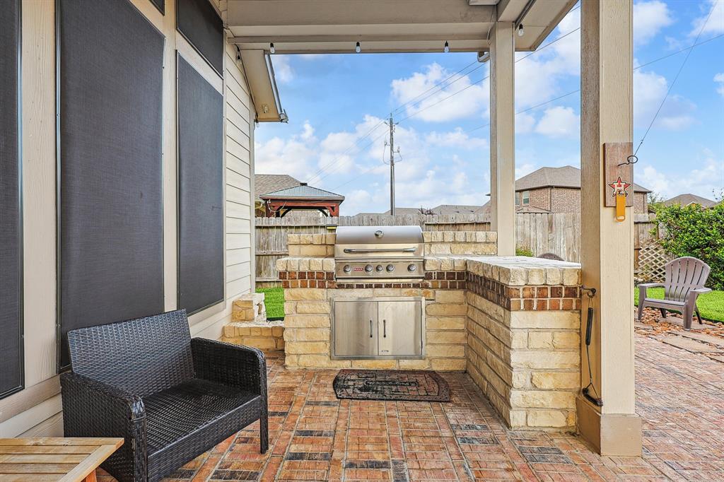 1928 Rushing Meadow Lane, Pearland, Texas image 31