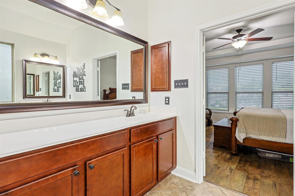 1928 Rushing Meadow Lane, Pearland, Texas image 29