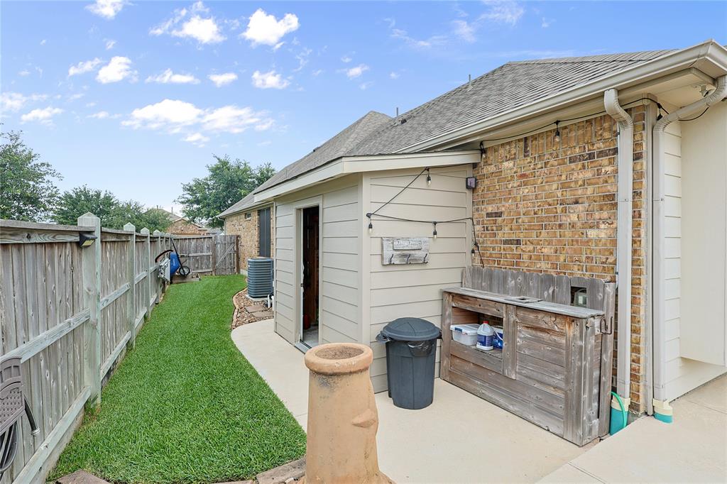 1928 Rushing Meadow Lane, Pearland, Texas image 36