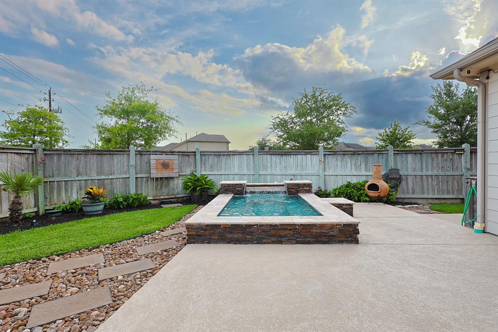 1928 Rushing Meadow Lane, Pearland, Texas image 34