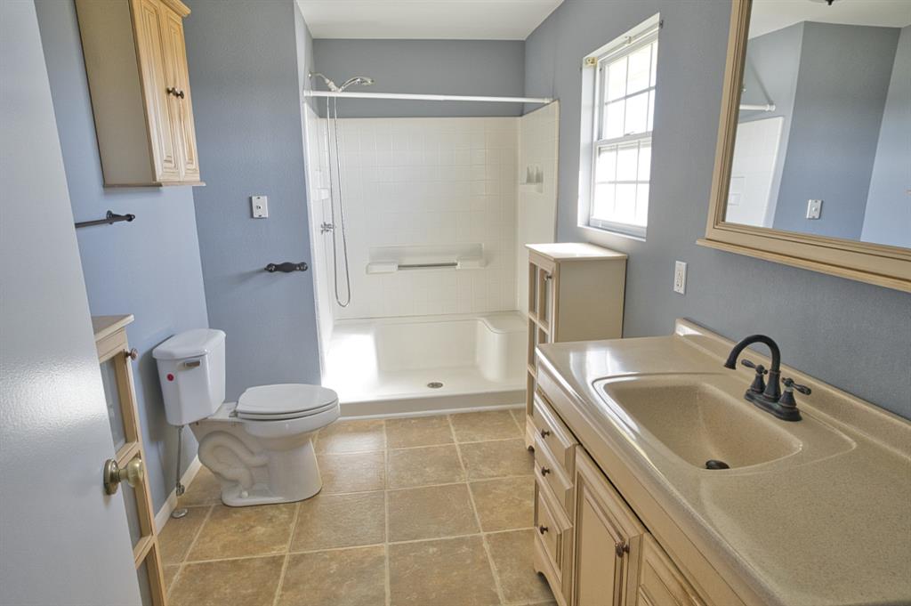 1709 County Road 441d, Brazoria, Texas image 30