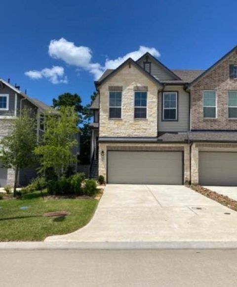 Photo of 331 E Coralburst Loop, Montgomery, TX 77316 (MLS # 88548598)