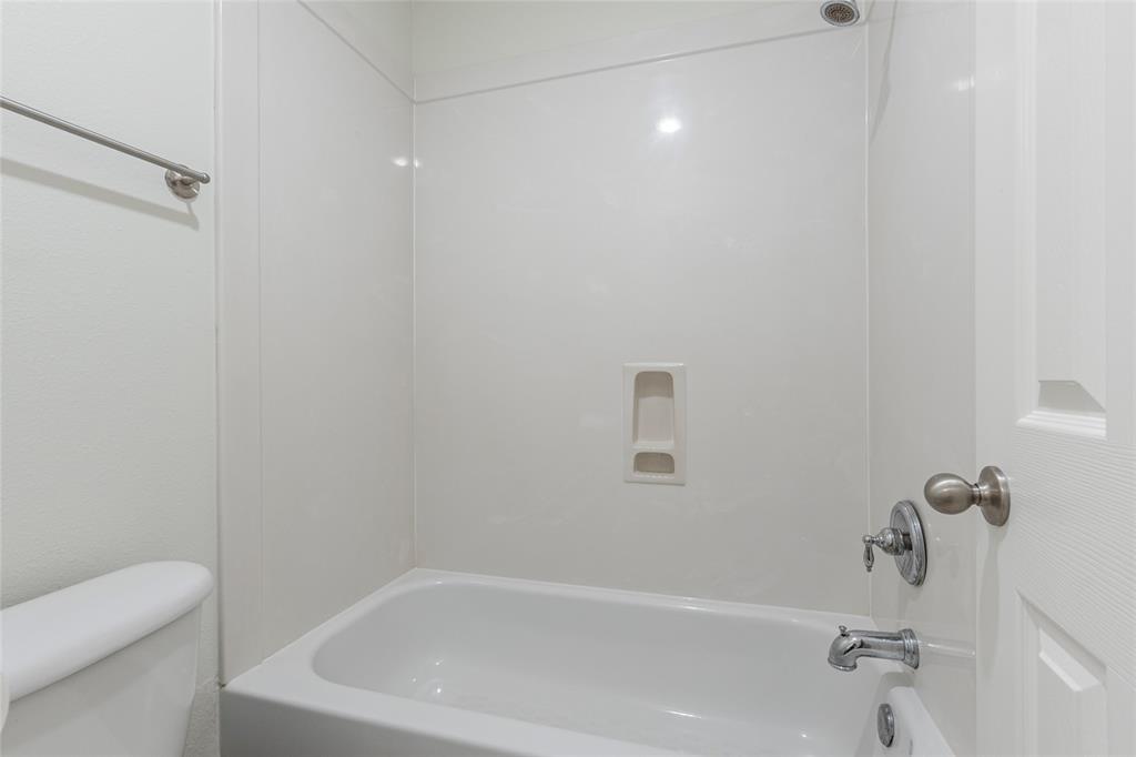5903 Yaupon Ridge Drive, Richmond, Texas image 32