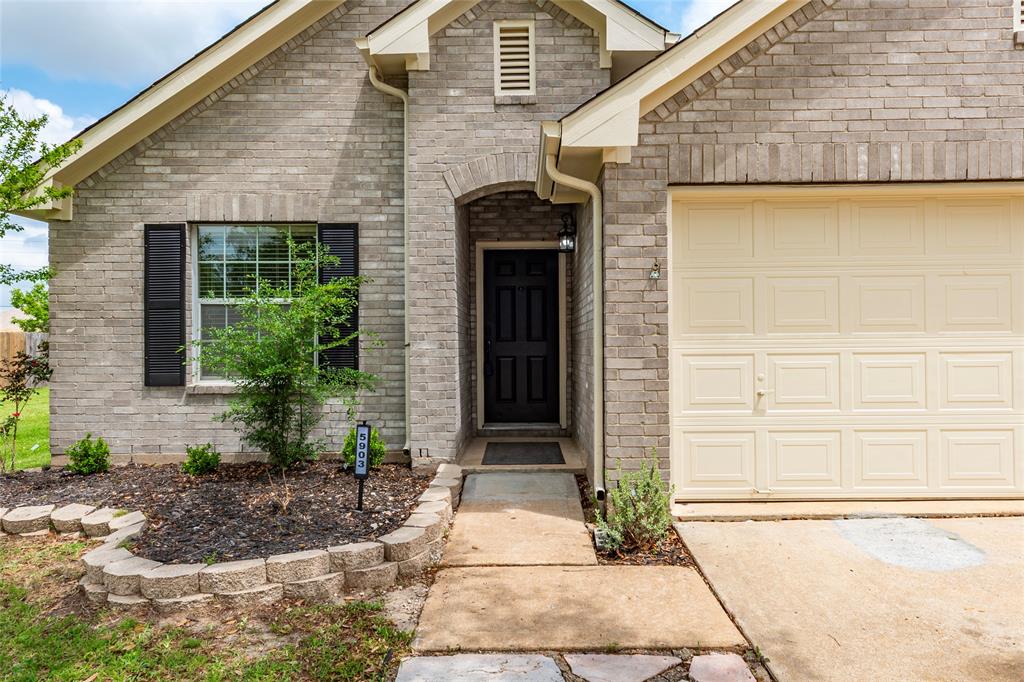 5903 Yaupon Ridge Drive, Richmond, Texas image 1