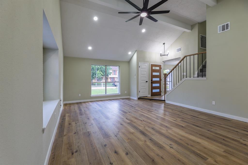 2806 Fir Crest Court, Stafford, Texas image 8