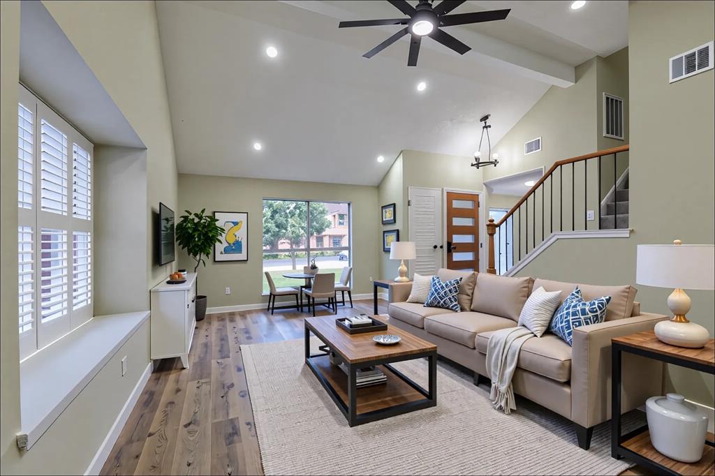 2806 Fir Crest Court, Stafford, Texas image 3