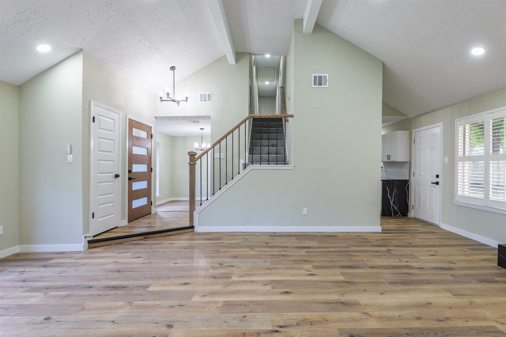 2806 Fir Crest Court, Stafford, Texas image 14