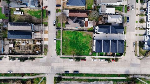 MLS: 29721871