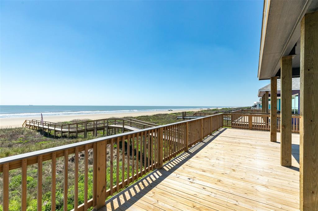 4835 Bluewater Drive, Surfside Beach, Texas image 13