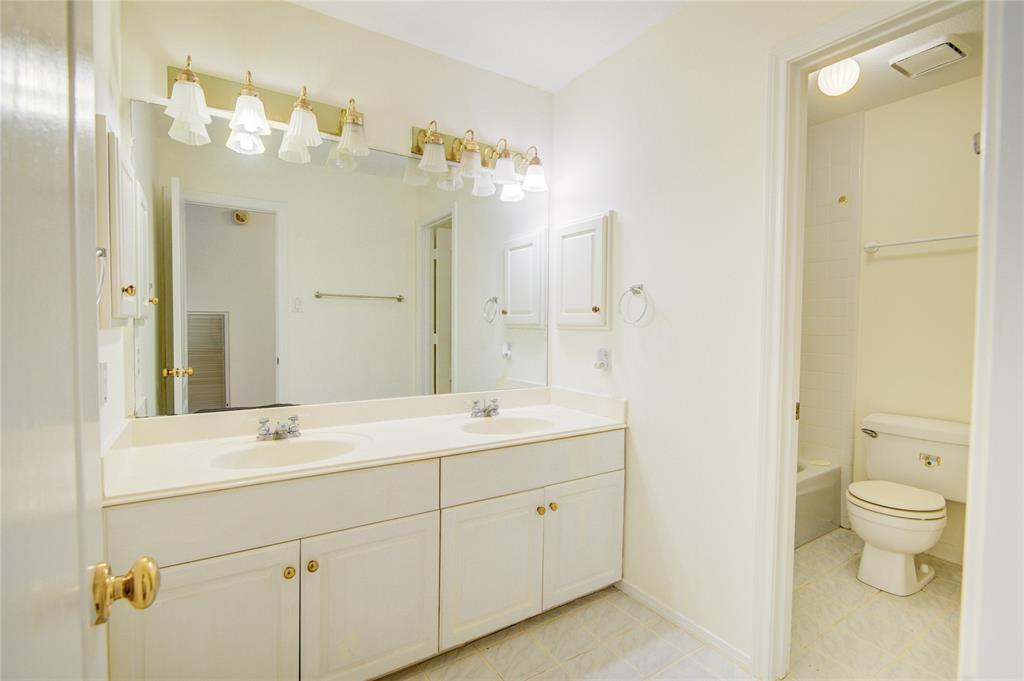 16 Treverstone Court, Sugar Land, Texas image 34