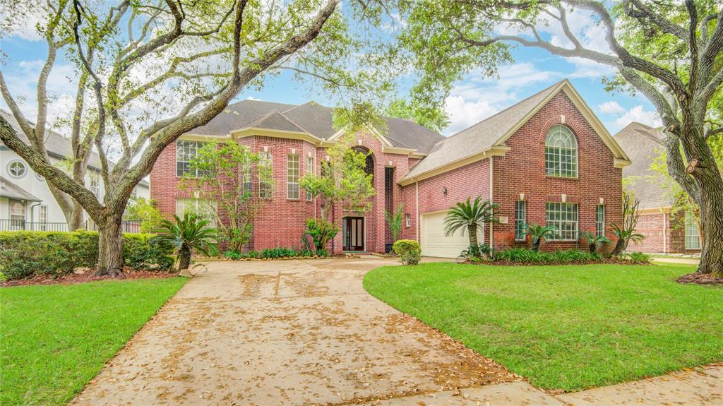 16 Treverstone Court, Sugar Land, Texas image 1
