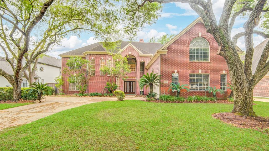 16 Treverstone Court, Sugar Land, Texas image 3