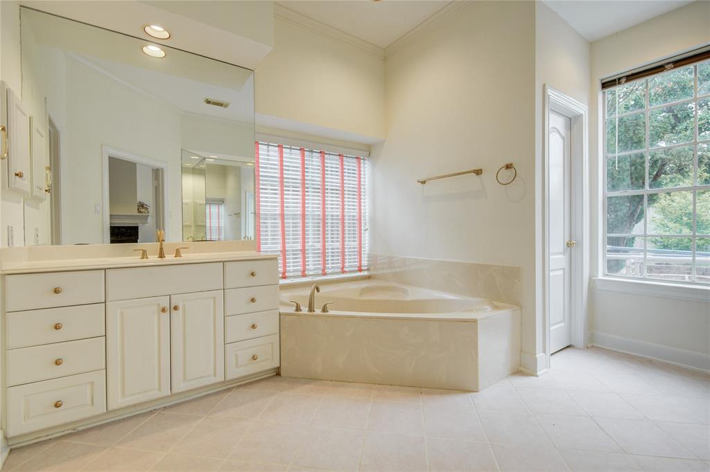 16 Treverstone Court, Sugar Land, Texas image 20