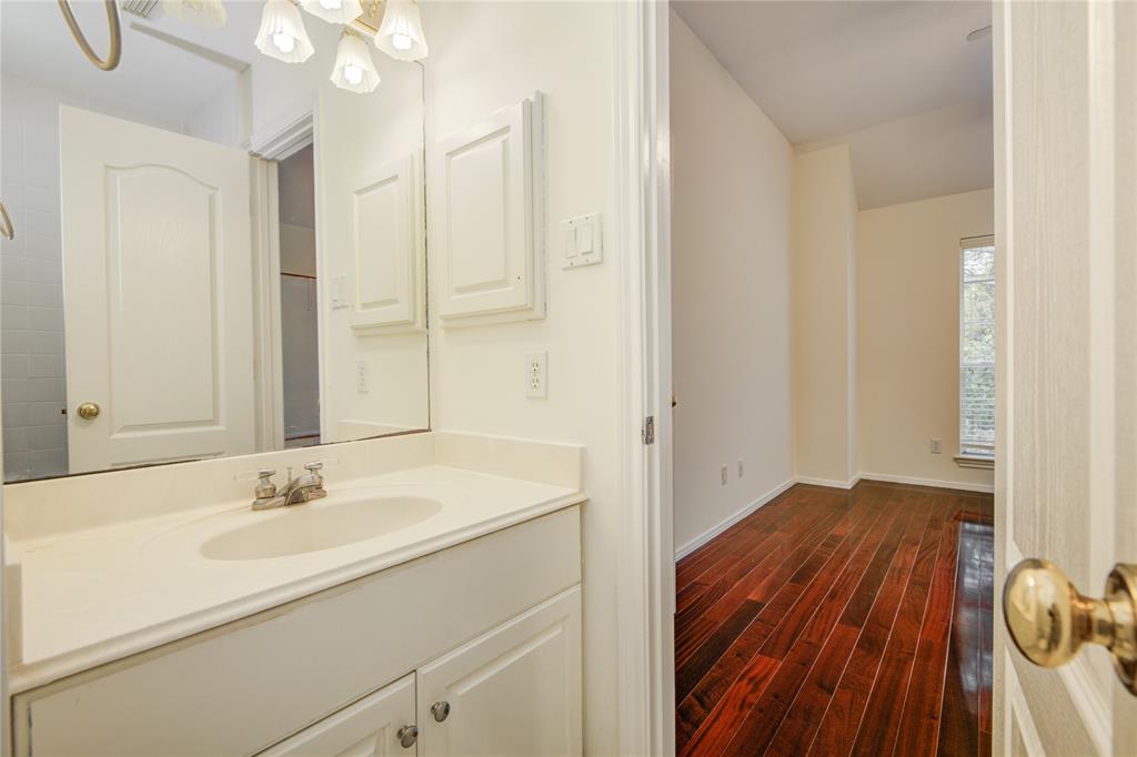 16 Treverstone Court, Sugar Land, Texas image 32