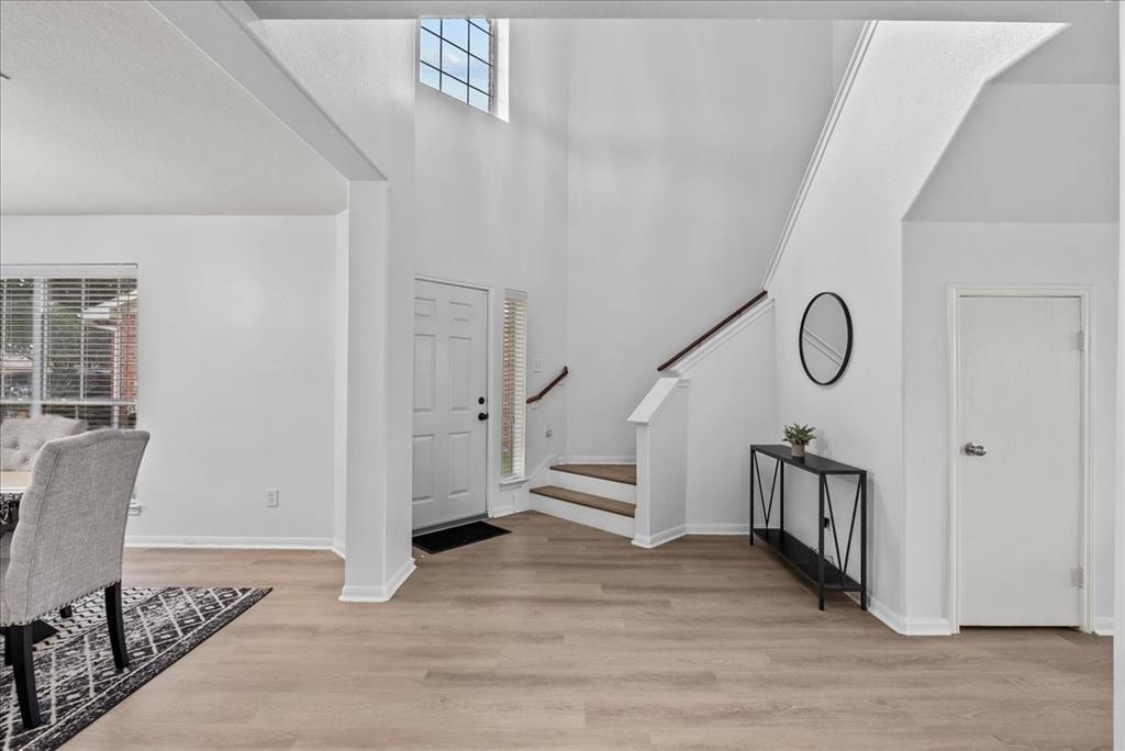 1054 Inverness Cove