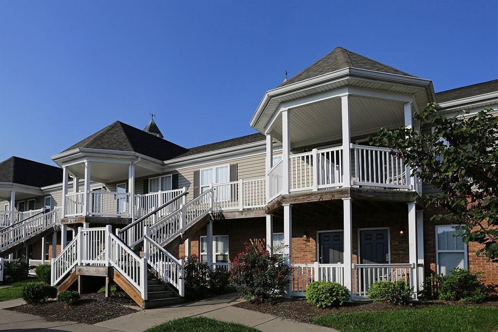 Photo 1 of 10 — 3800 Falcon Crest Dr, Other, KY 40219