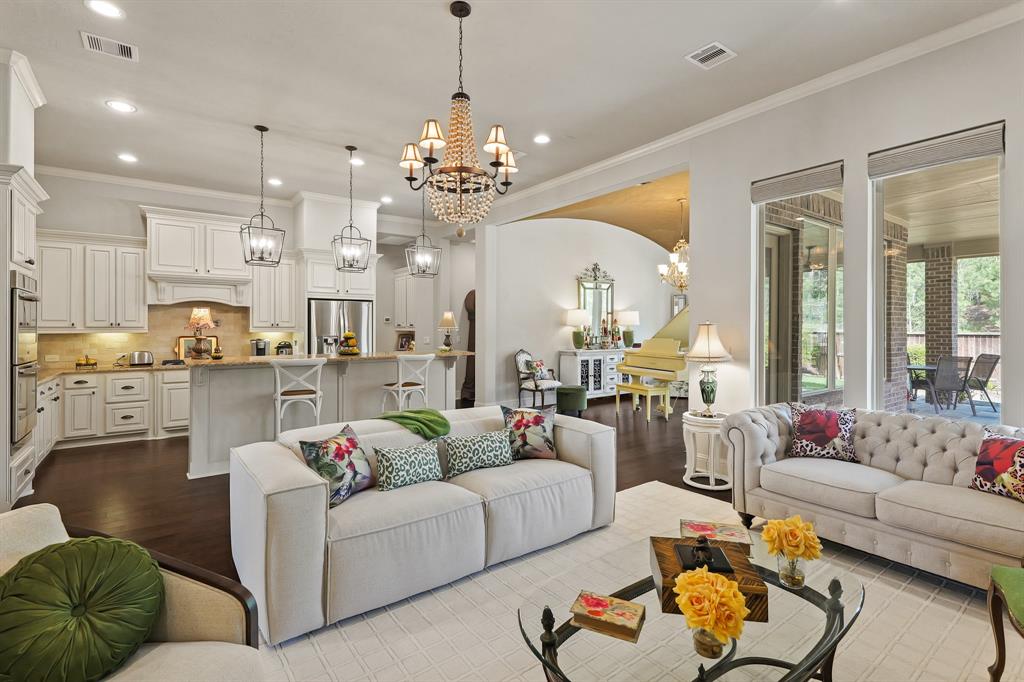 27607 N Colt Shadow Lane, Spring, Texas image 10