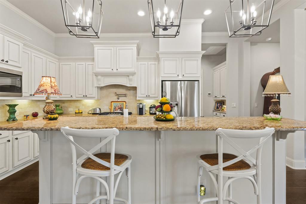 27607 N Colt Shadow Lane, Spring, Texas image 12