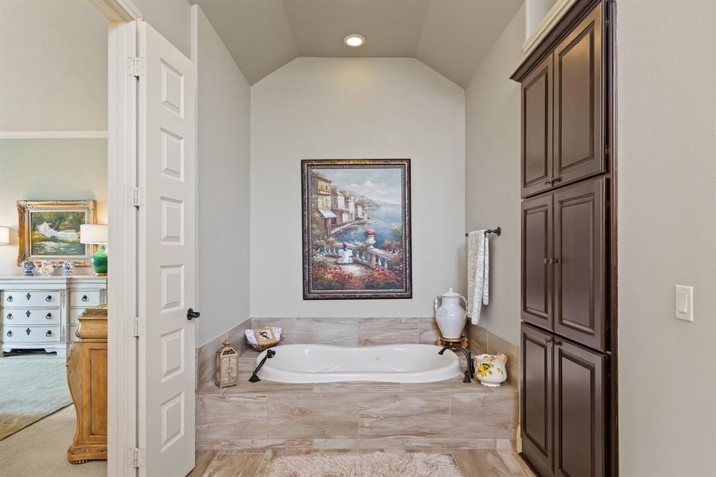 27607 N Colt Shadow Lane, Spring, Texas image 21