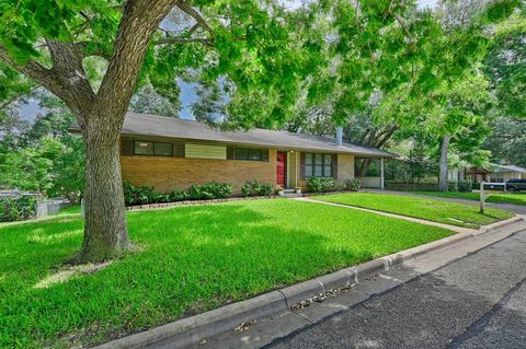 Photo of 906 Carlee Drive, Brenham, TX 77833 (MLS # 56469132) Photo of 906 Carlee Drive, Brenham, TX 77833 (MLS # 56469132)