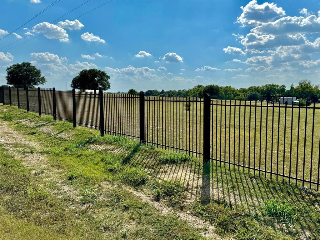 4975 Old Independence 3 Acres Lot Road, Brenham, Texas image 4