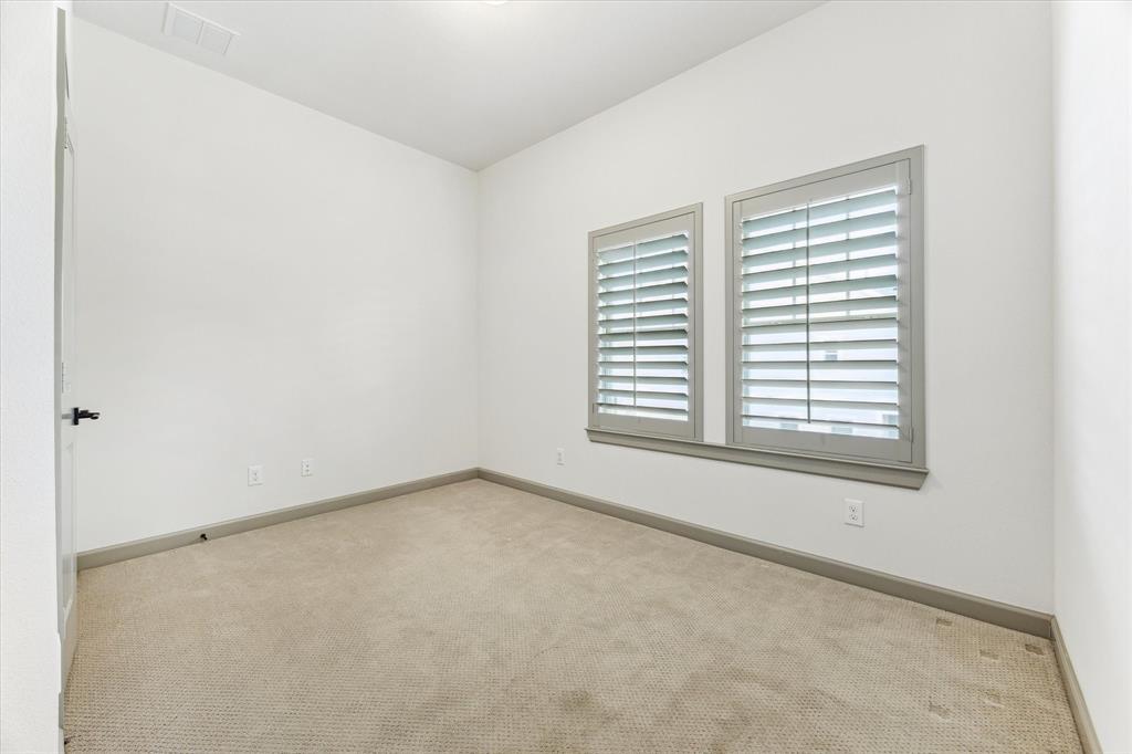 8706 Strongoak Lane, Houston, Texas image 29