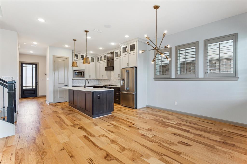 8706 Strongoak Lane, Houston, Texas image 8