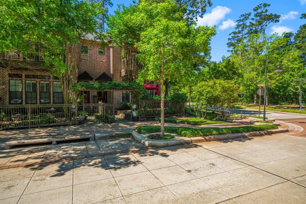 60 Riva Row