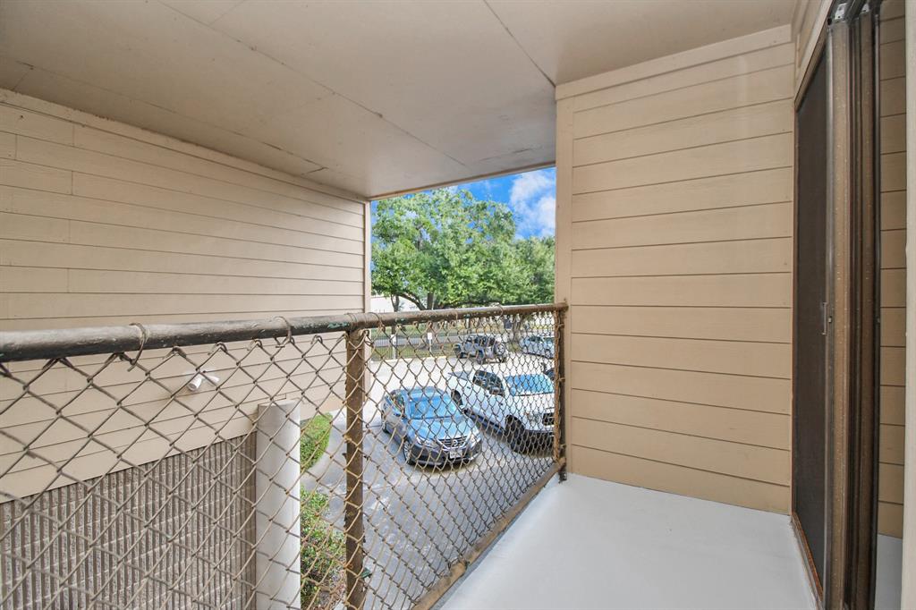 1140 Fm-2094 #104A, Clear Lake Shores, Texas image 30
