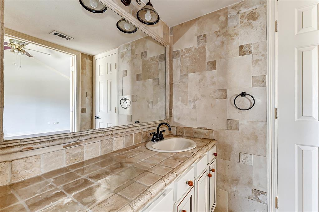 2508 Bering Drive, Houston, Texas image 25